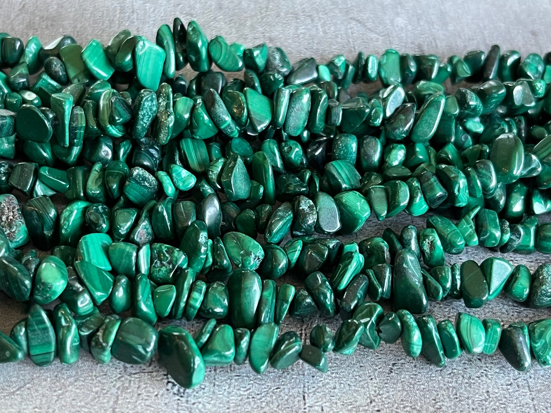 Malachite chips