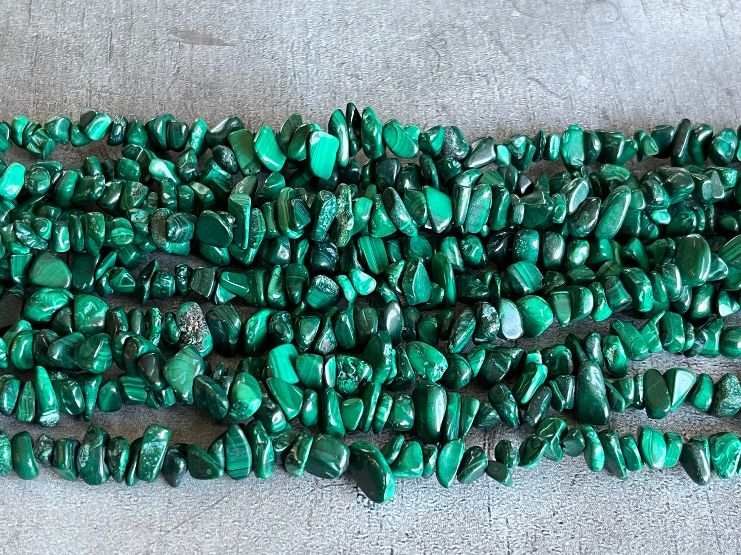 Malachite | Chip Beads | 5-8mm | 32" string | A Grade